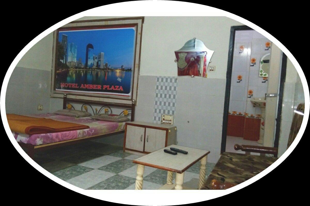 Hotel Amber Plaza Chittorgarh Exterior foto