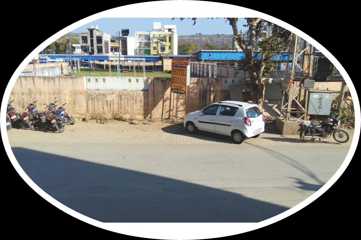 Hotel Amber Plaza Chittorgarh Exterior foto